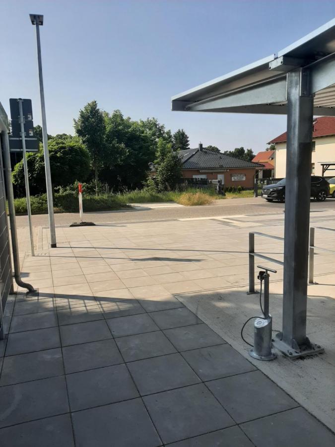Am Bahnhof Daire Werneuchen Dış mekan fotoğraf
