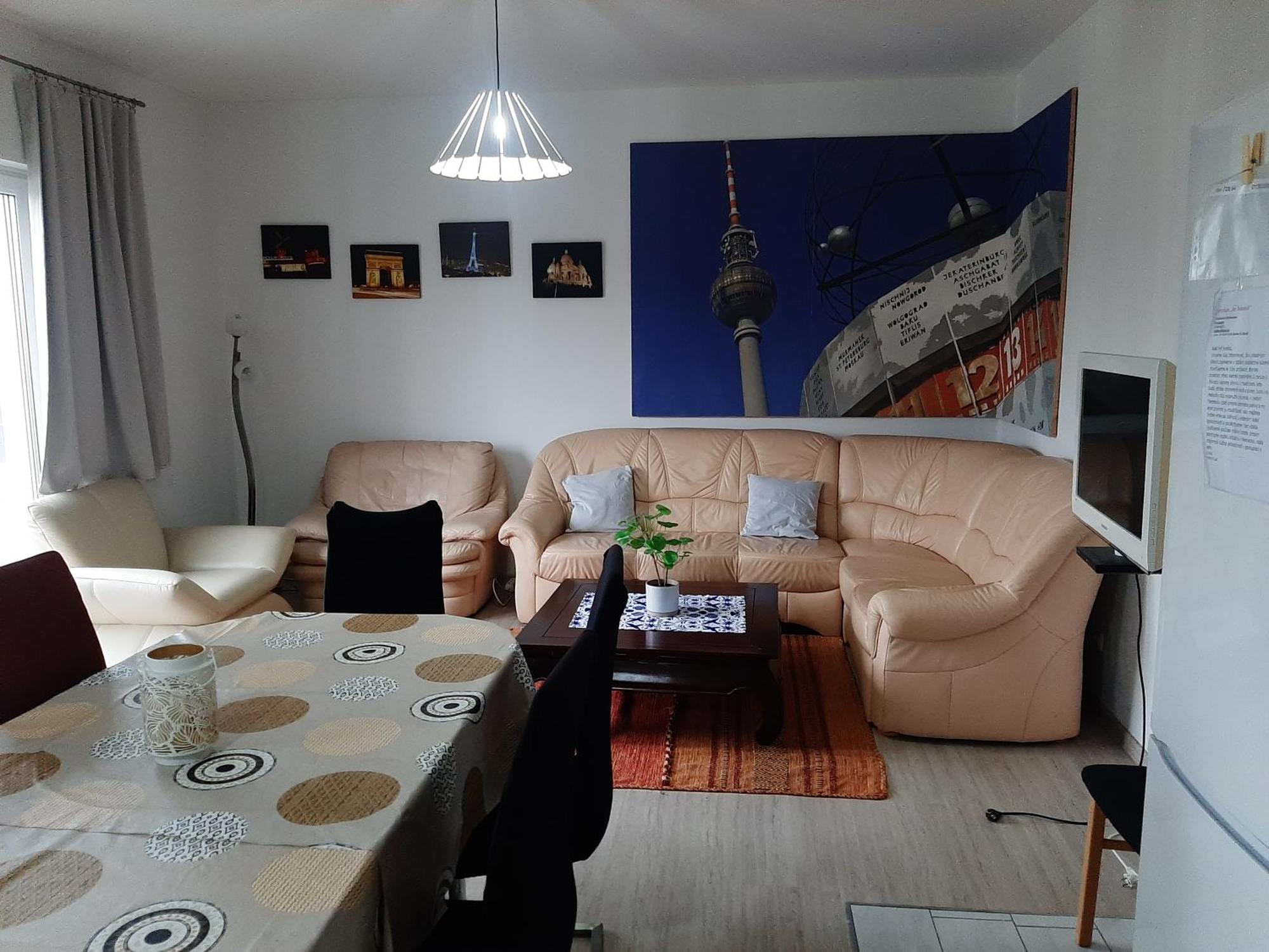 Am Bahnhof Daire Werneuchen Oda fotoğraf