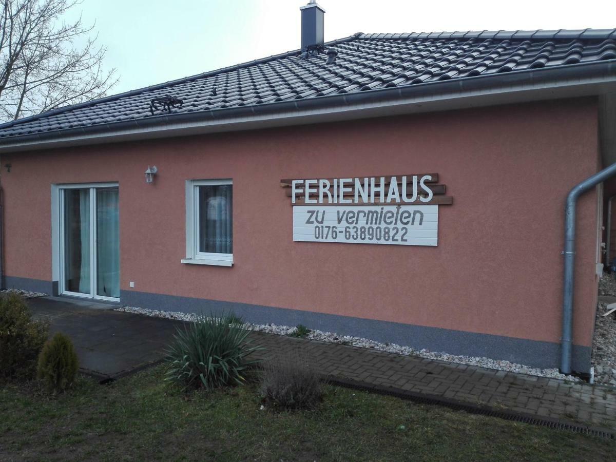 Am Bahnhof Daire Werneuchen Dış mekan fotoğraf